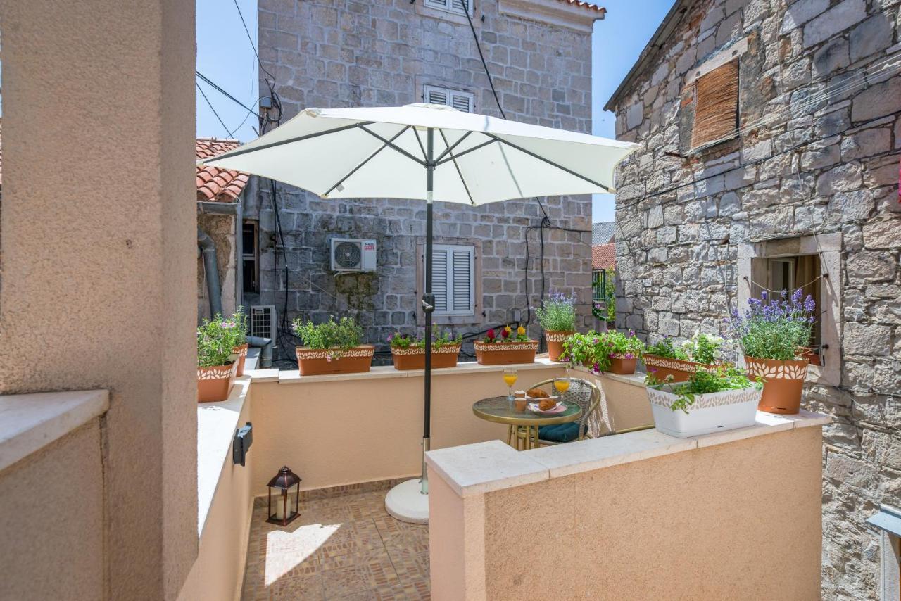 Diva 1,Stylish Old Town Studio Apartment Near Beach Spalato Esterno foto